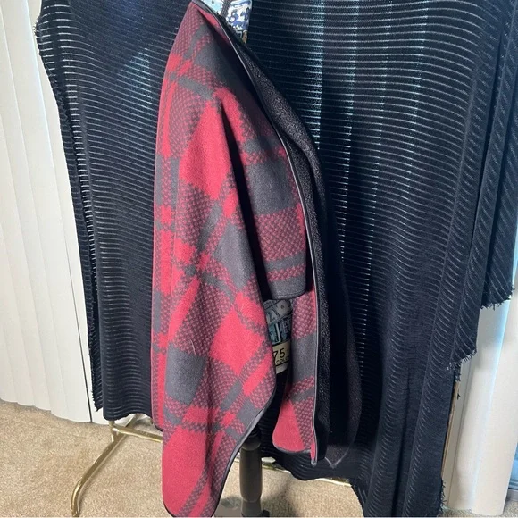 Buffalo Plaid Sherpa-Lined Reversible Wrap Heavyweight Poncho - Red & Black, OS - Picture 2 of 3